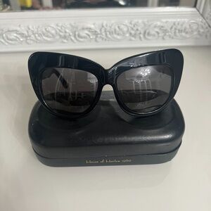 House of Harlow 1960 Black Sunglasses